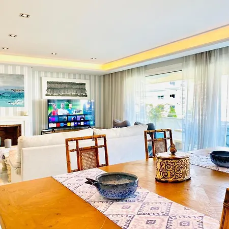 Superior 3 Bedroom Center Close To 아파트 마르베야