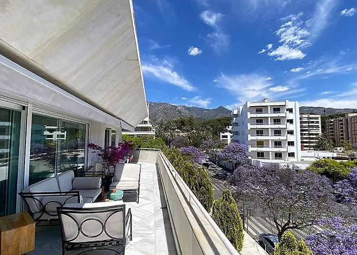 Superior 3 Bedroom Center Close To Marbella